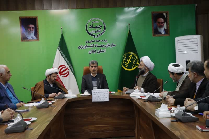 رئیس ستاد دهه فجر استان گیلان:  با ارائه خدمات بايد کام مردم را شيرين کنيم